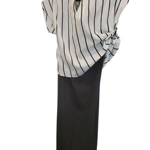 2 Pieces Womans Polester Black Pull On Pants & Matching B&W Blouse Striking Set